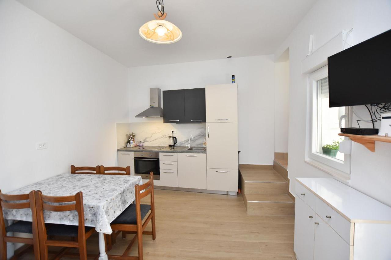 Apartment Miledina Primošten Kültér fotó